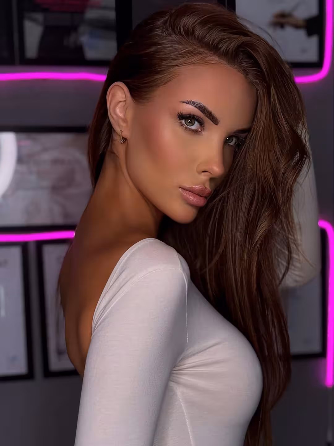 Nataly  dating a european