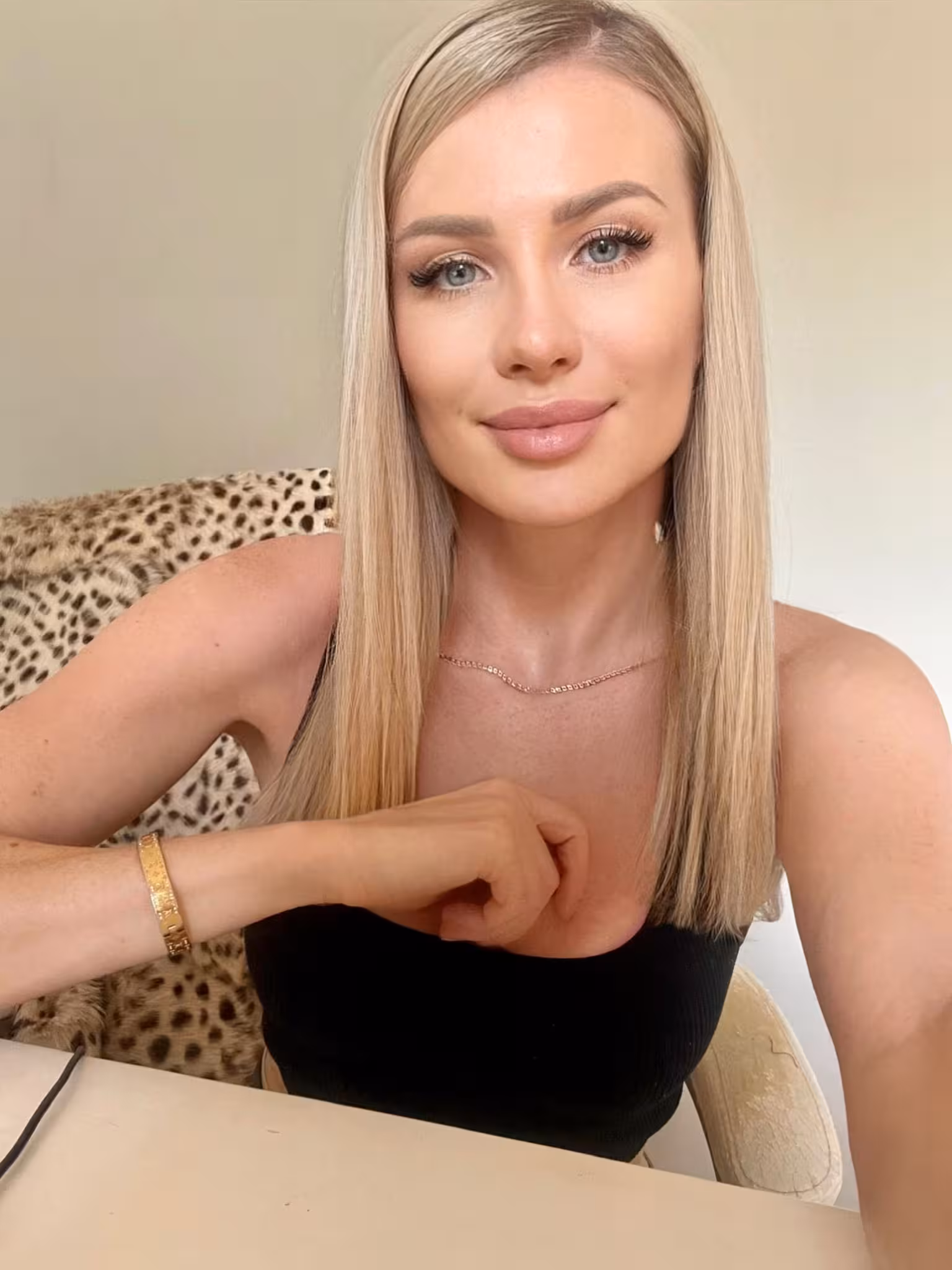 Karolina european dating sites free