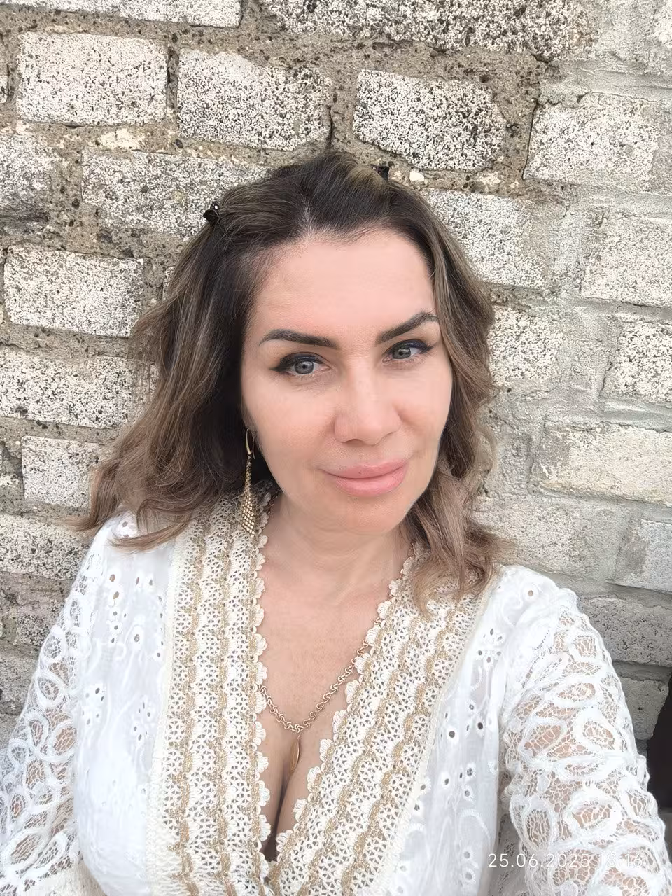 Angela czech dating apps