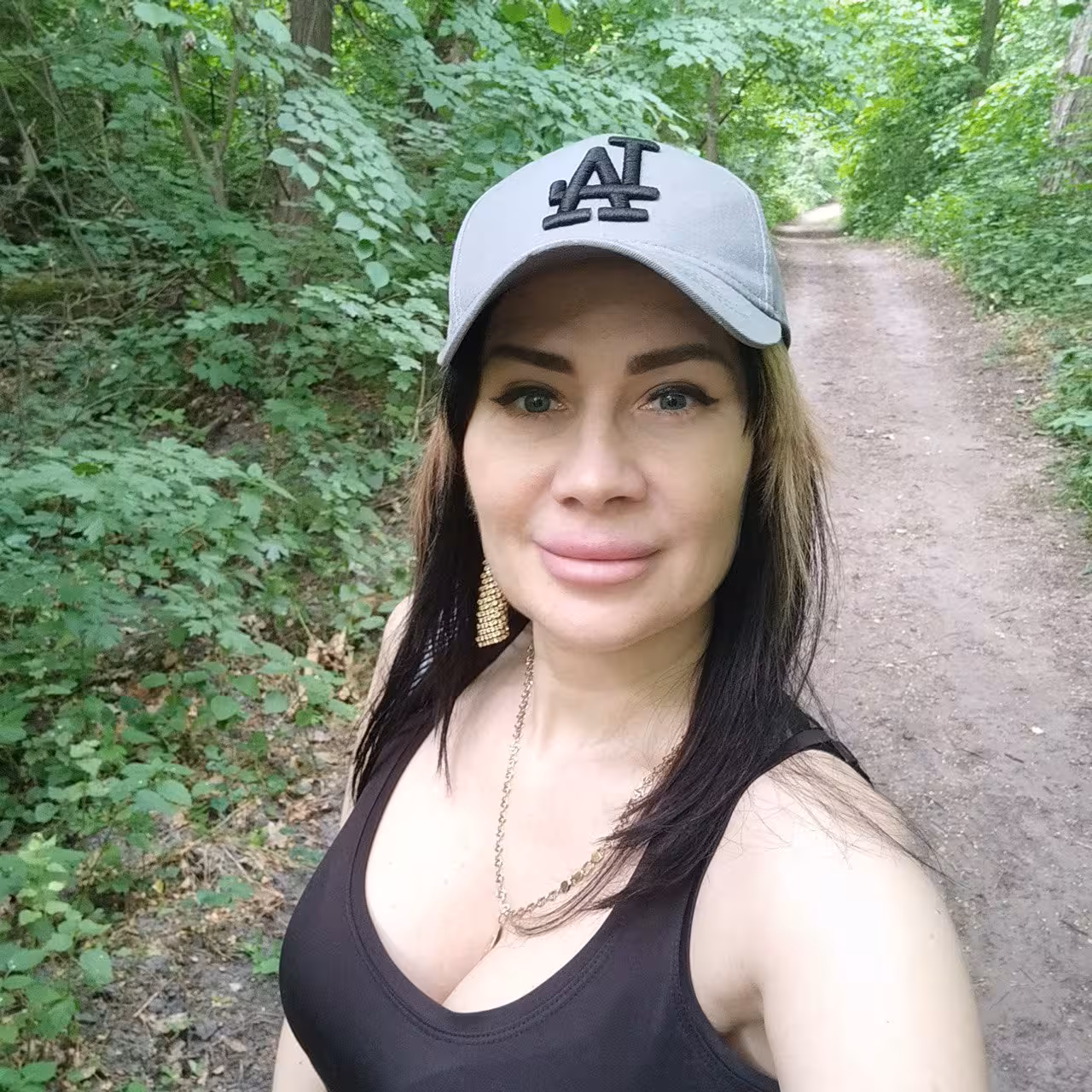 Angela czech dating apps