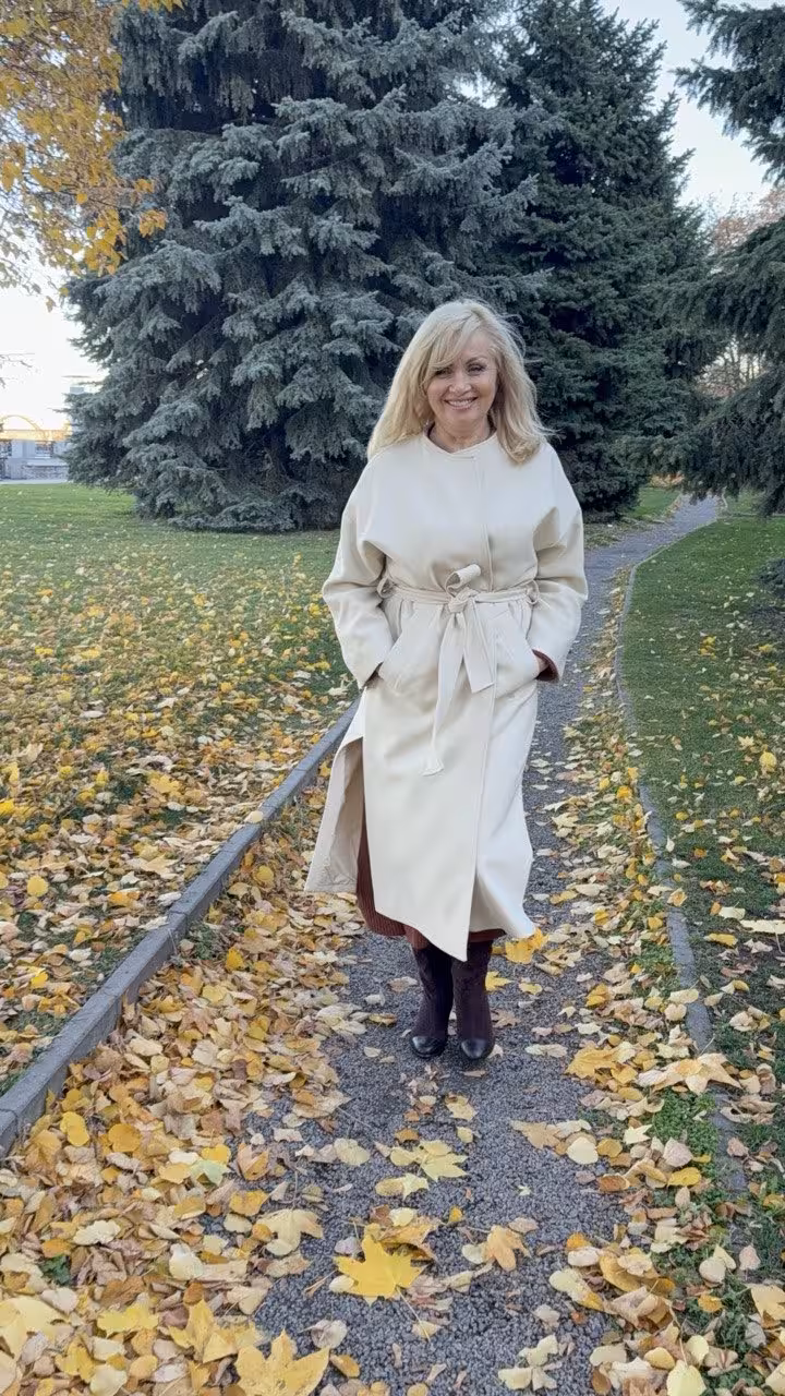 Elena eastern european dating