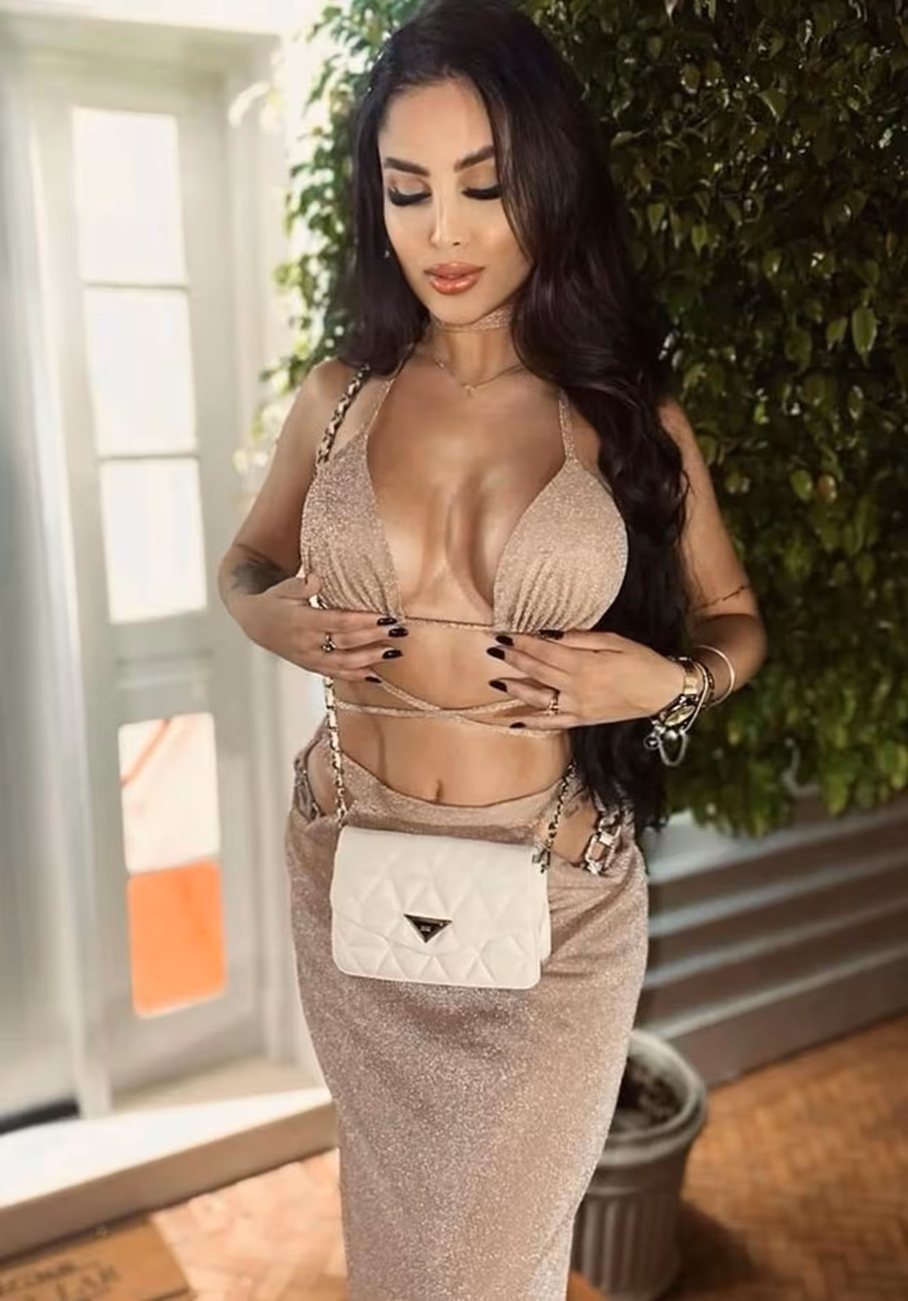 Raquel marry foreign bride