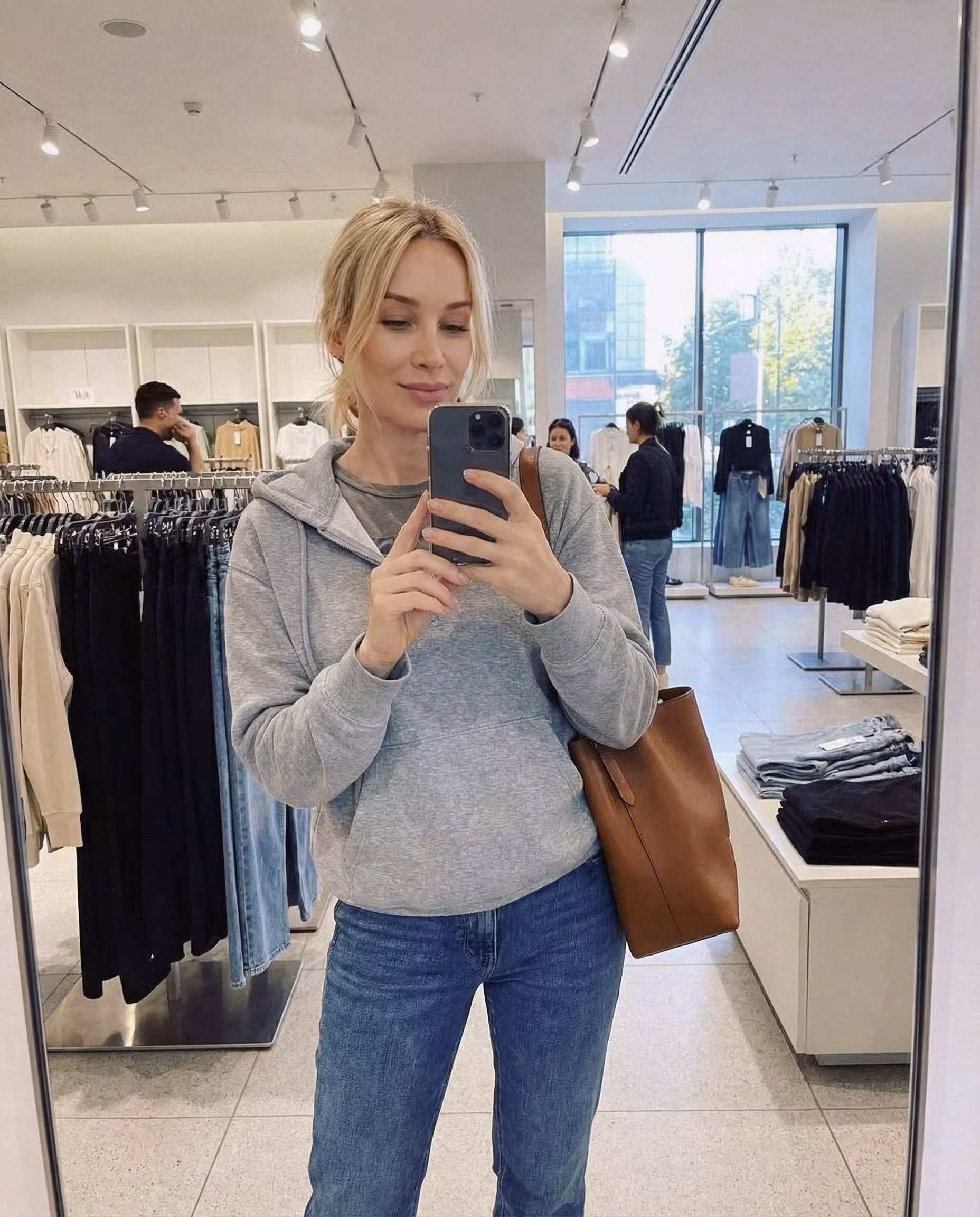 Tetiana  dating a czech republic man