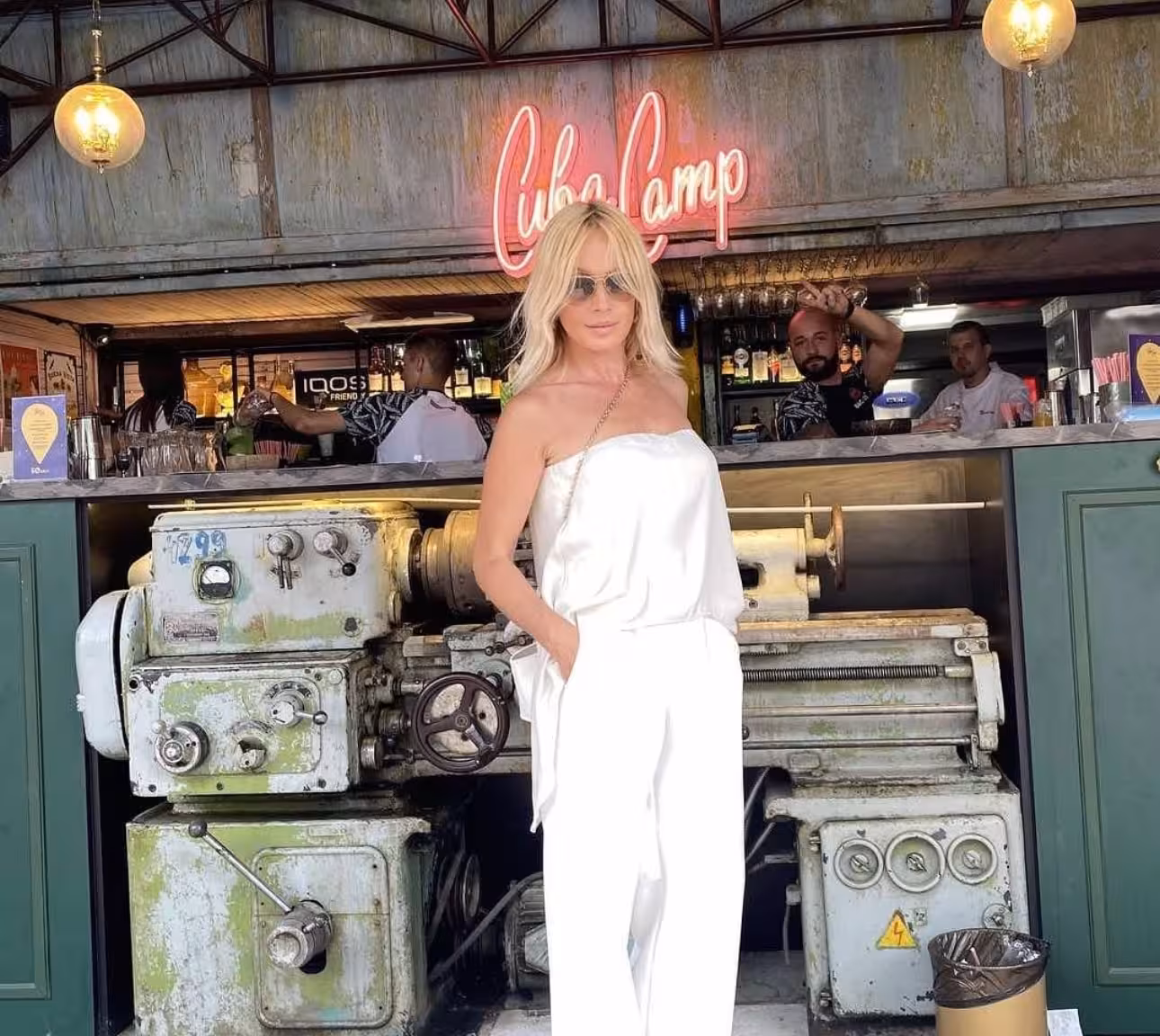 Tetiana  dating a czech republic man