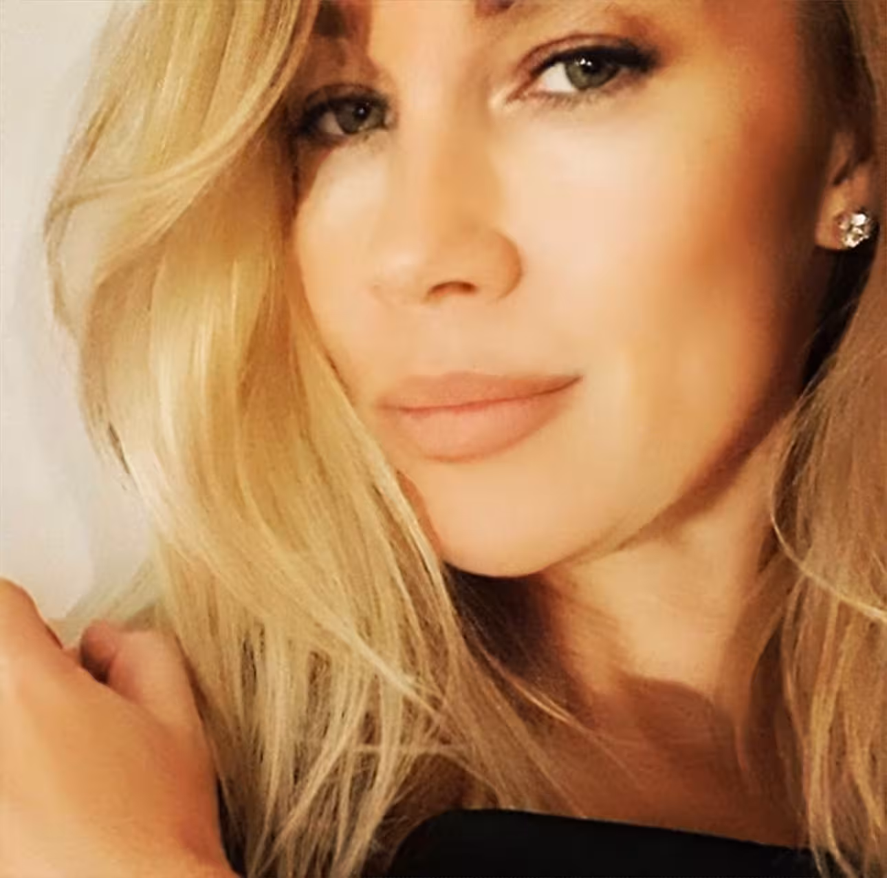 Tetiana  dating a czech republic man