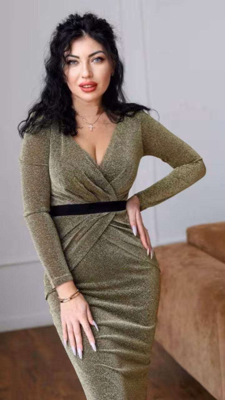 Valeria dating a european