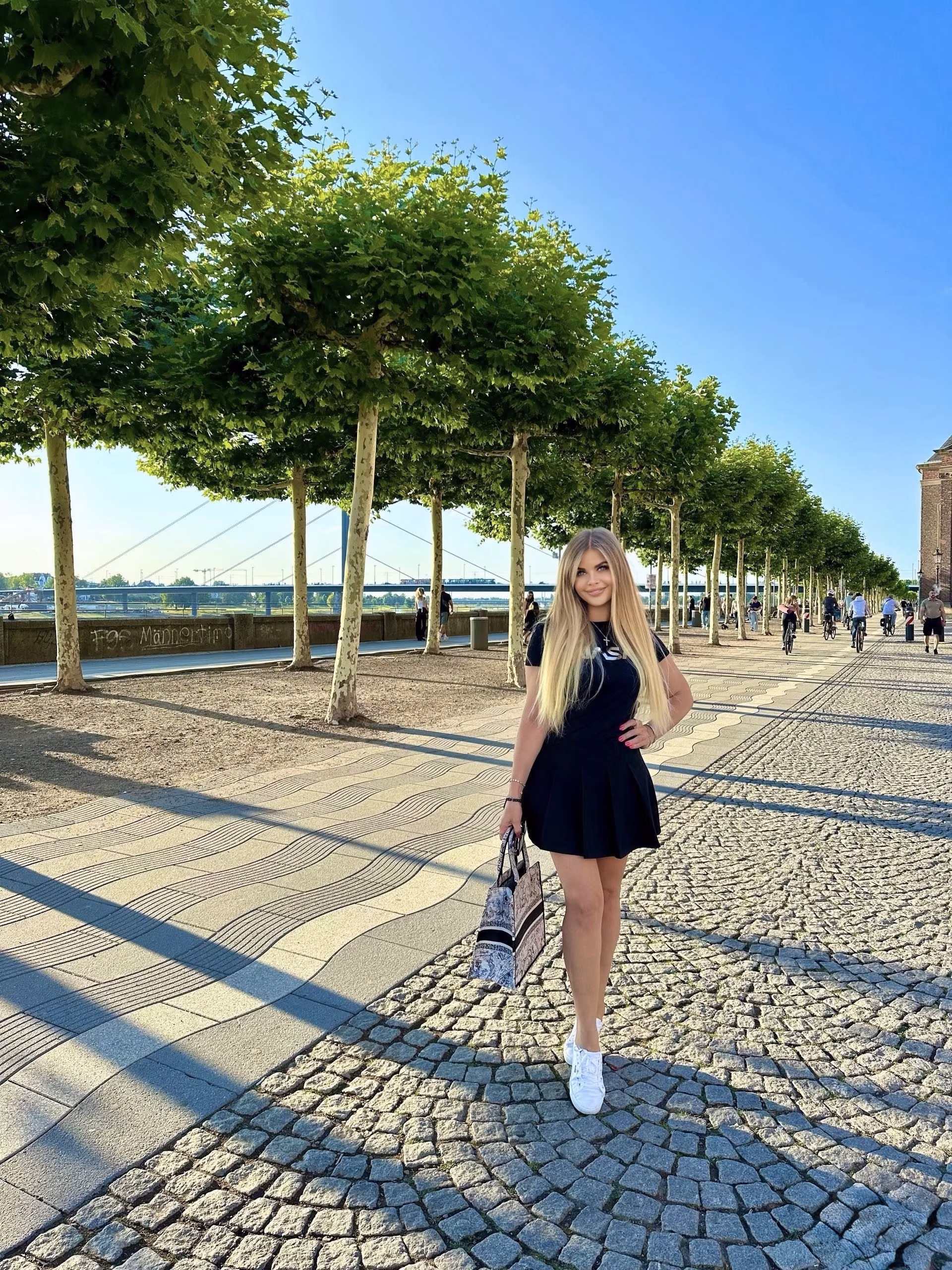 Yevheniia 41 Mönchengladbach Germany I want a European man who is family oriented