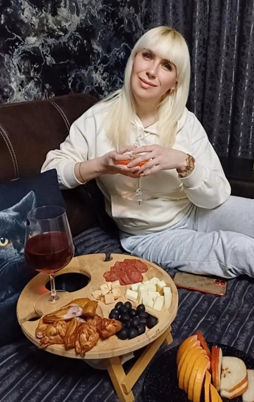 Anna 46 Sumy Ukraine Looking for a husband from Europe who is mature