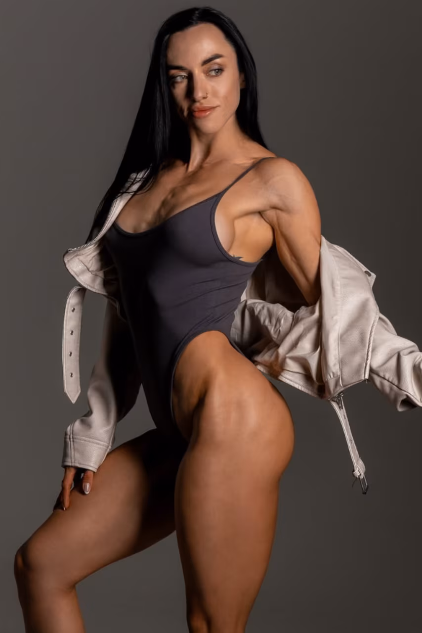 Viki 31 Bulgaria positive woman