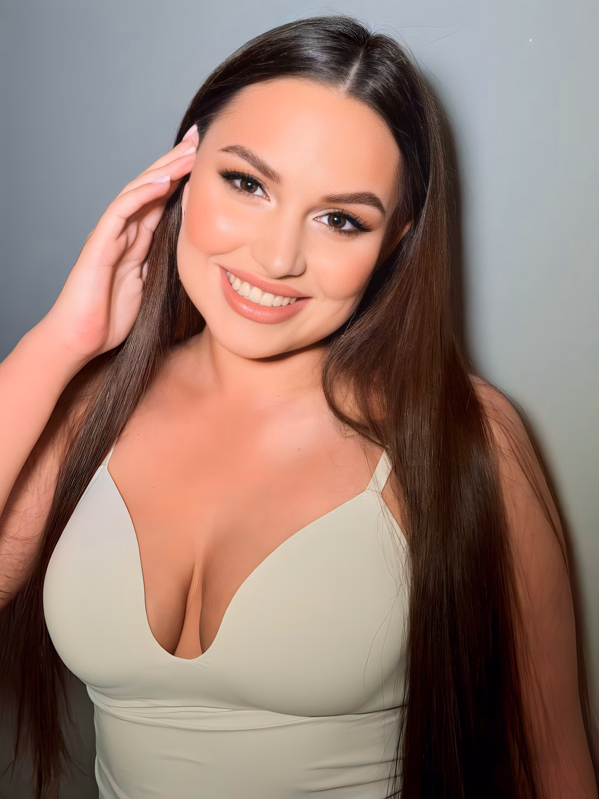 Valeria 24 Kyiv Ukraine I dream of a European husband who is generous