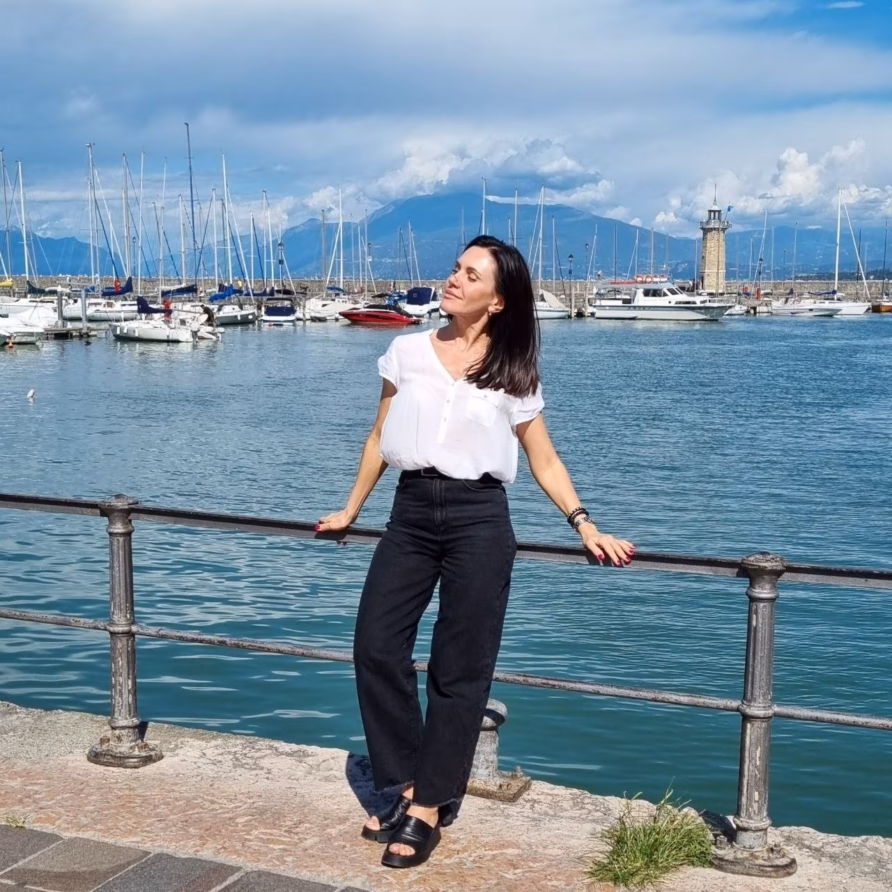Irina 42 Desenzano del Garda Italy I dream of a European husband who is honest