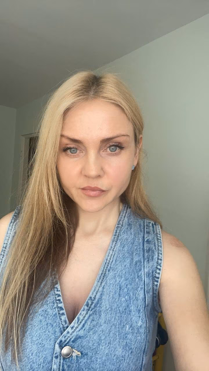 Oksana 42 Lodz(PL);Novovolynsk(UA) Poland I want a European man who is family oriented