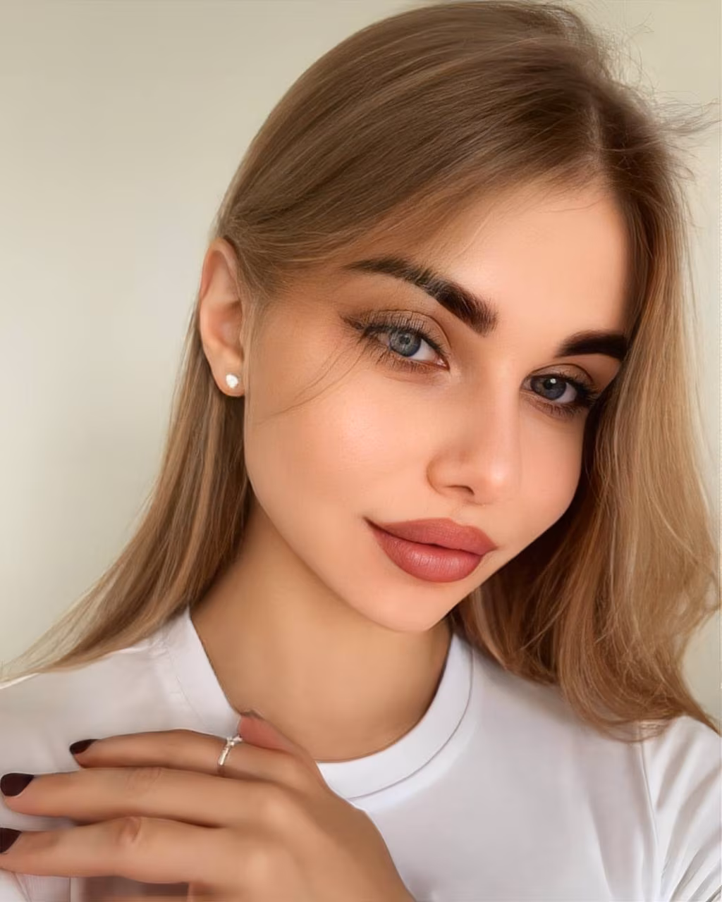 Marria 23 Odesa Ukraine I want a man from Europe who respects me