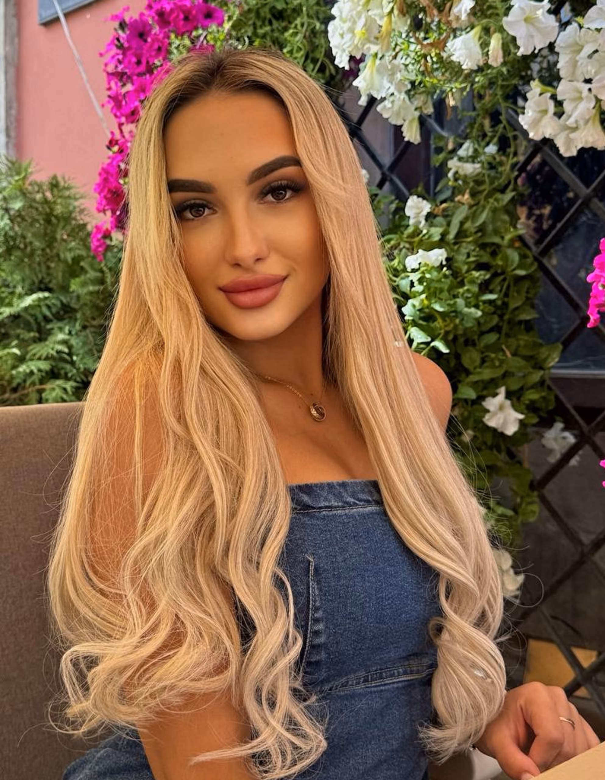 Anna 24 Ivano-Frankivsk Ukraine I want to build a home with a man from Europe