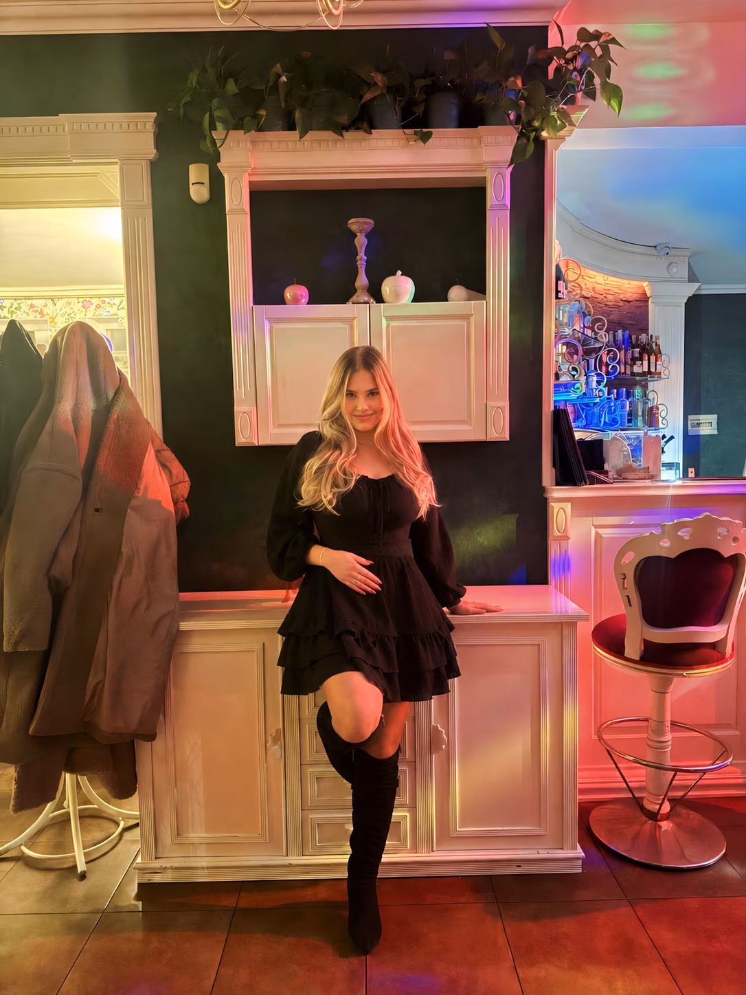 Anita 22 Okhtyrka Ukraine Looking for a European husband for a beautiful journey