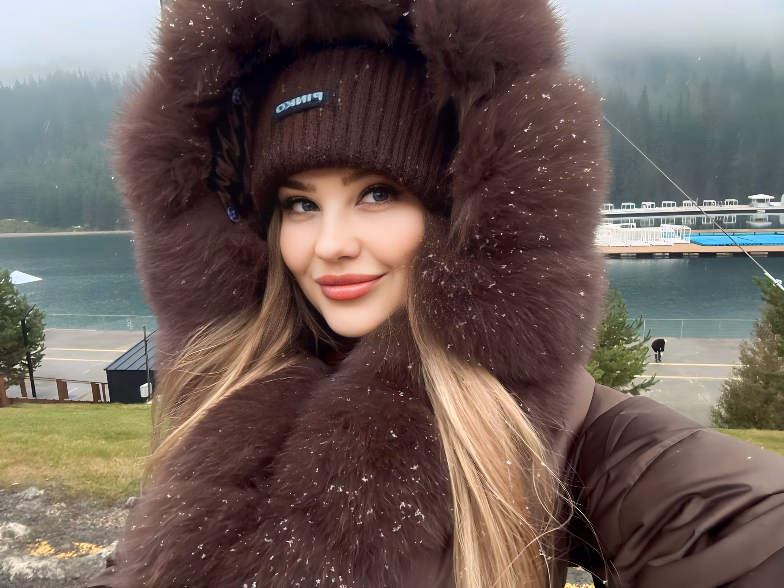 Anita 22 Okhtyrka Ukraine Looking for a European husband for a beautiful journey