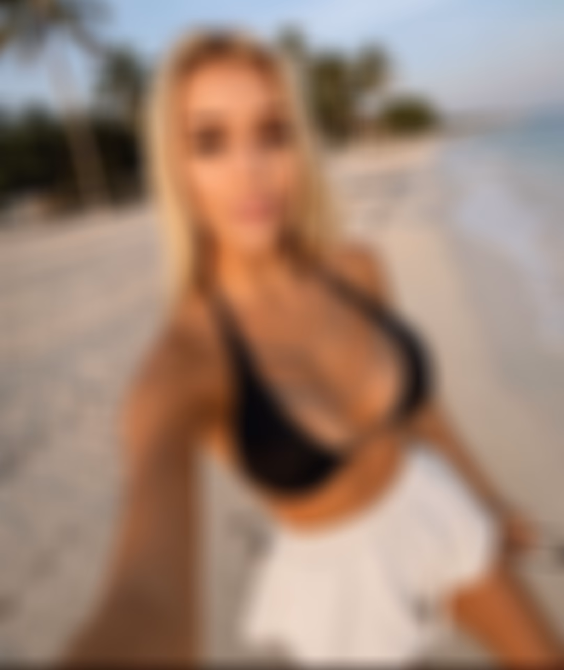 Anastasia 35 Romania balanced woman
