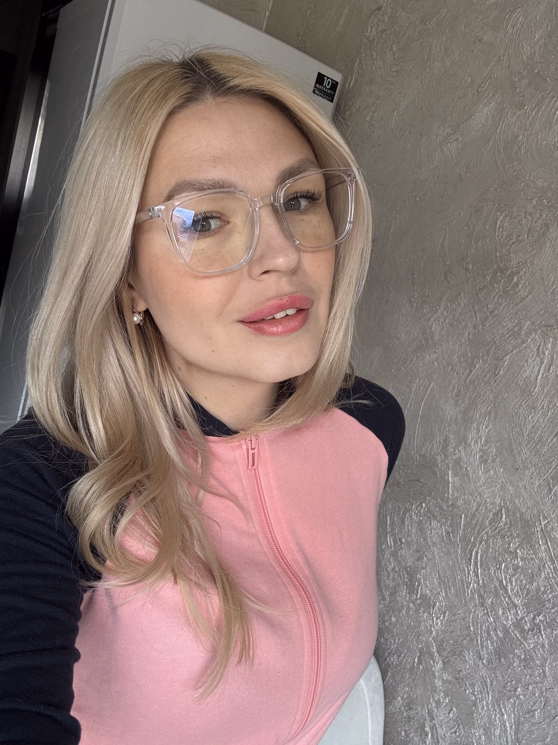 Alena 39 Kryvyi Rig Ukraine Looking for a man from Europe with principles