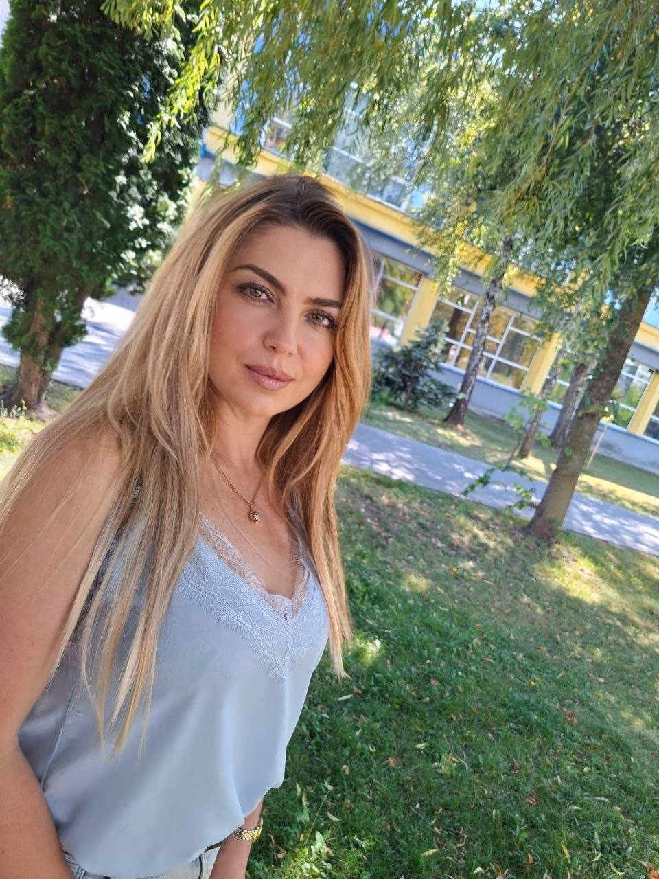 Oksana 44 Kiev Ukraine Nordic woman for a man who is family oriented
