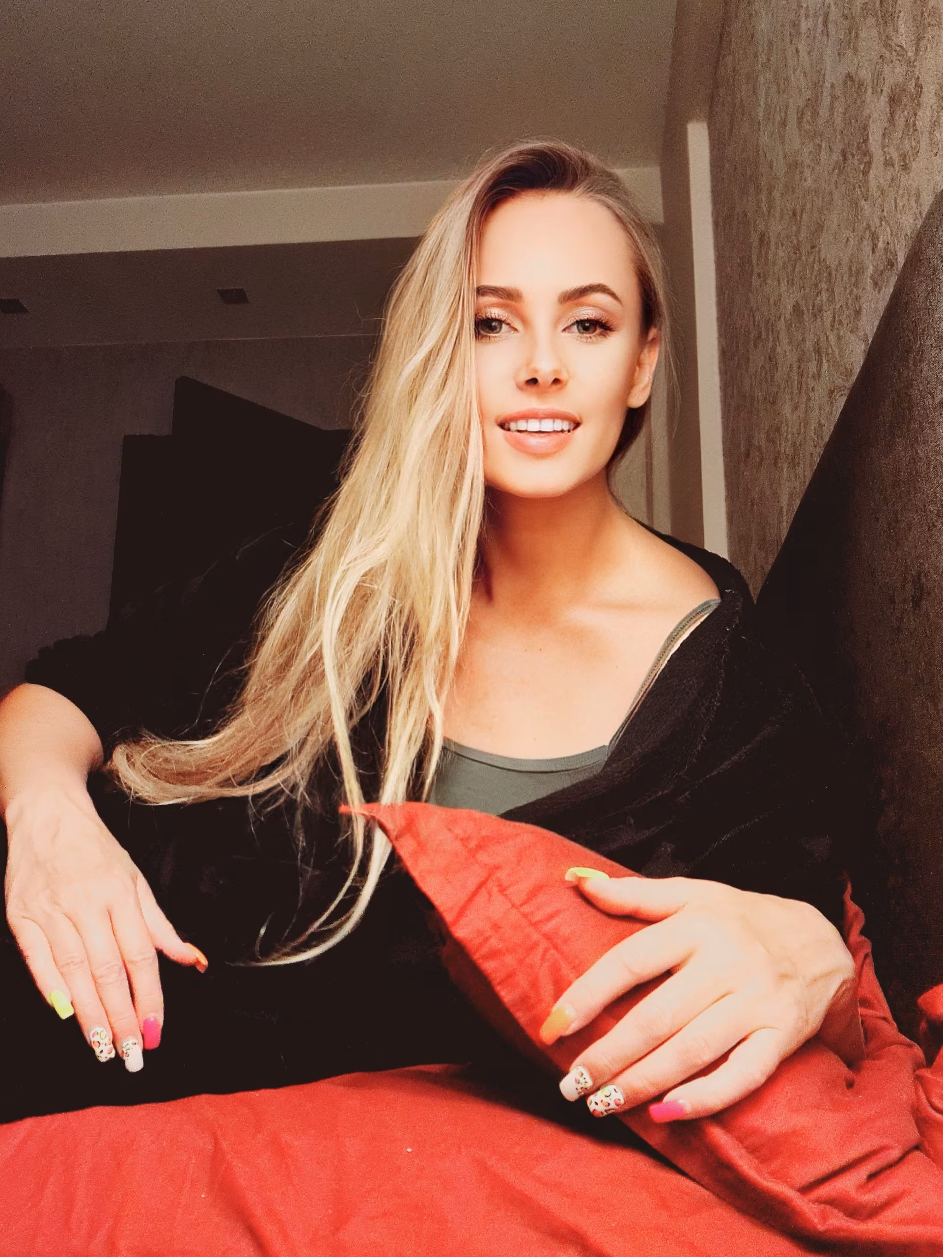 Elena 48 Lublin/Kyiv Poland Seeking a European partner who will love me forever