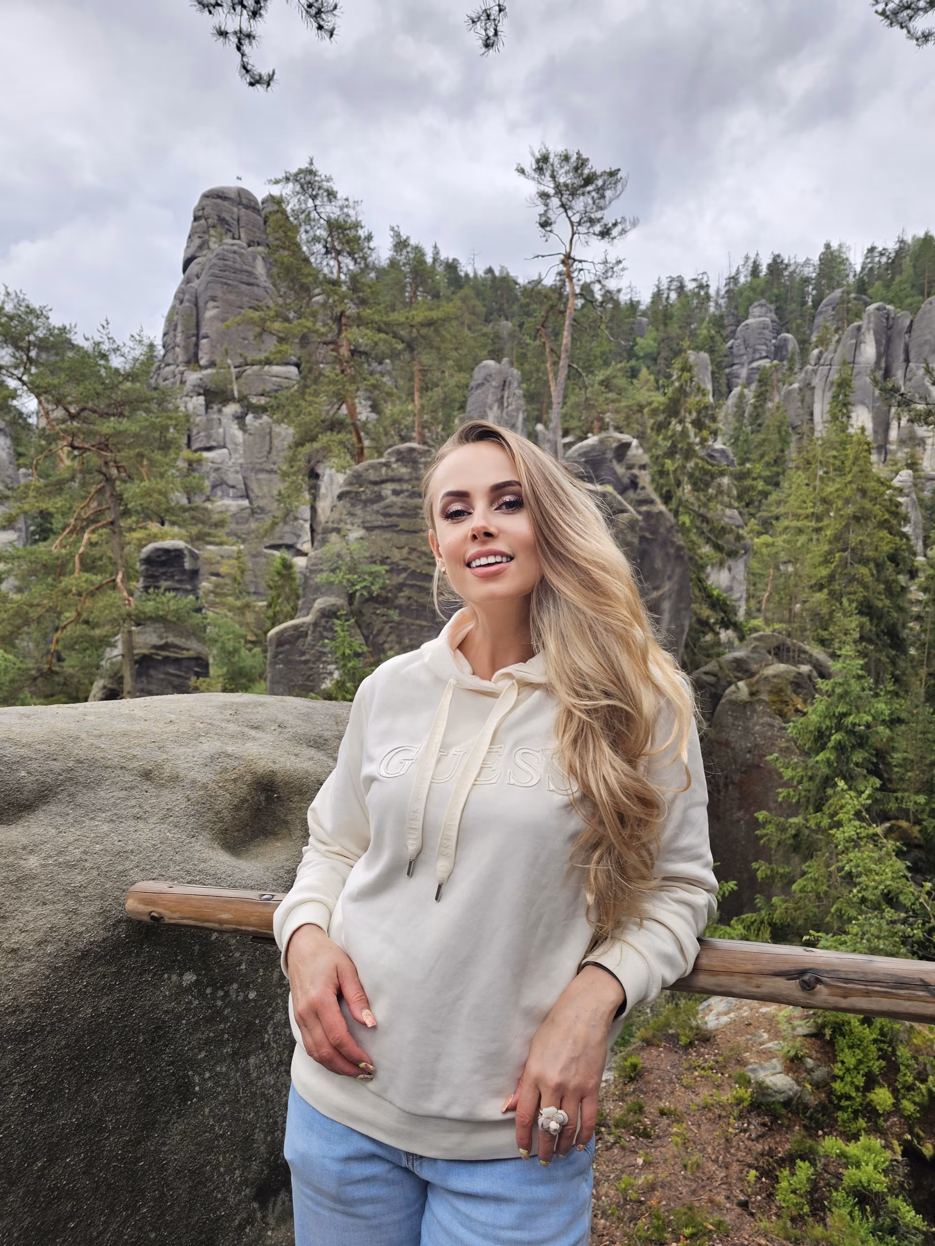 Elena 48 Lublin/Kyiv Poland Seeking a European partner who will love me forever