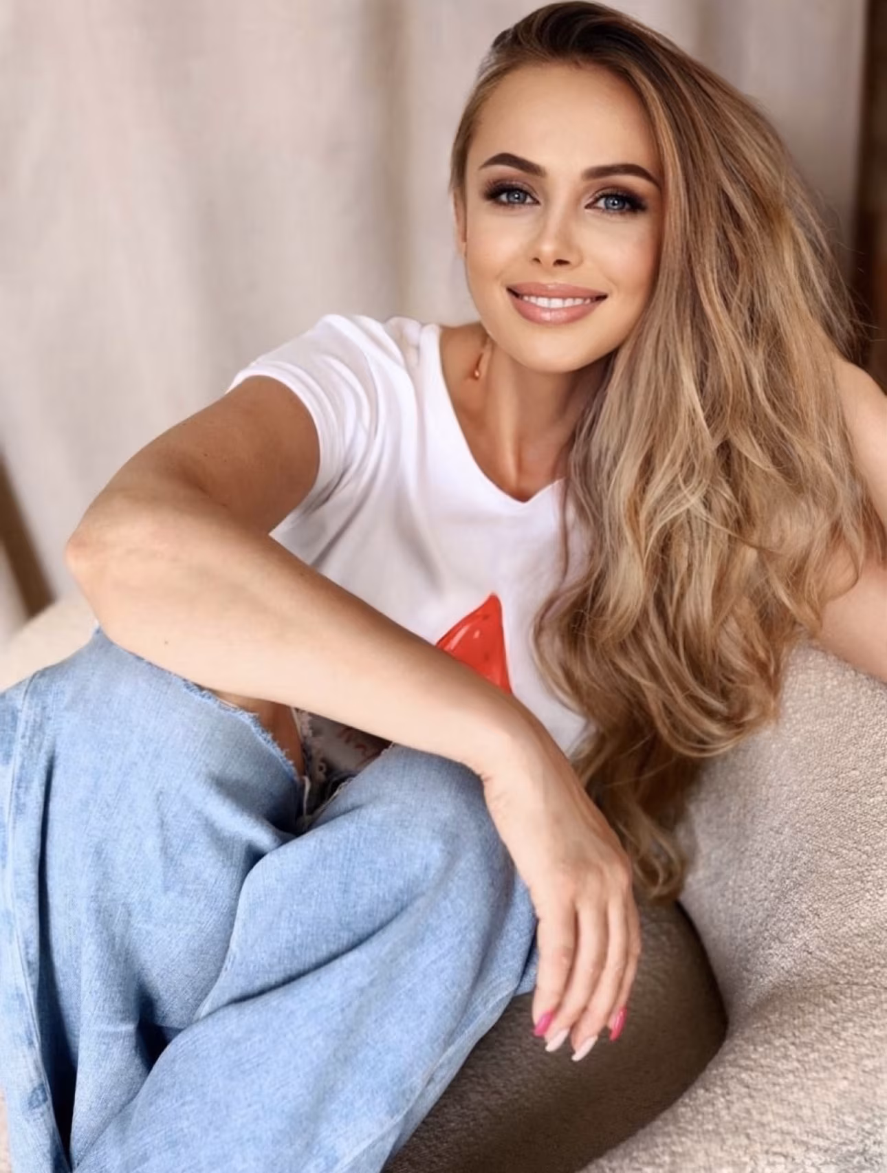 Elena 48 Lublin/Kyiv Poland Seeking a European partner who will love me forever