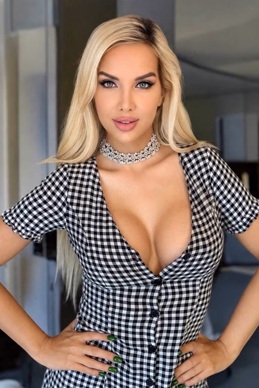 Michaela 37 Košice Slovakia Attractive lady looking for a gentleman