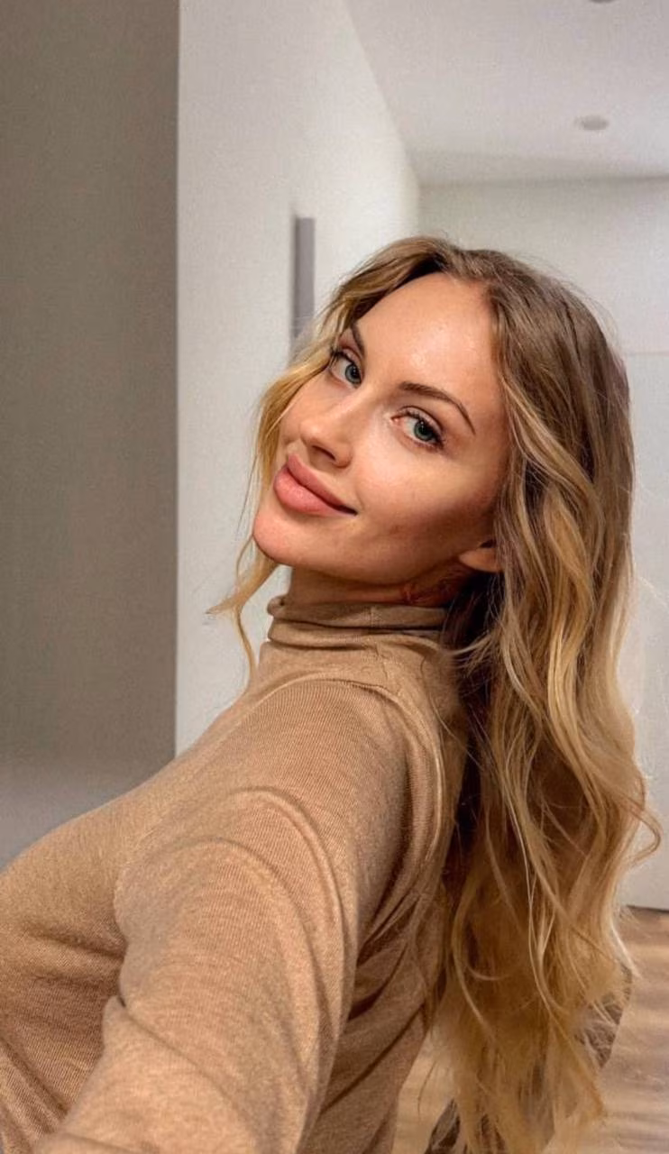 Snizhana 25 Kiev Ukraine Mediterranean bride who is gentle and patient