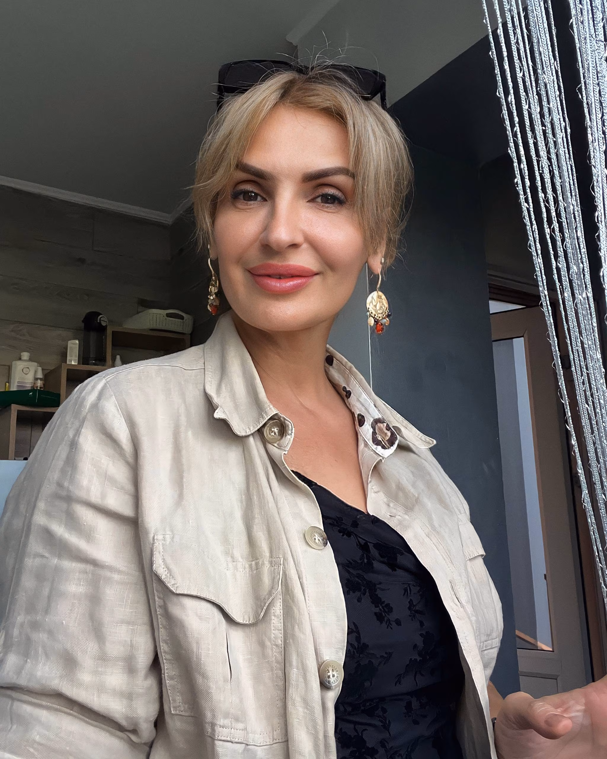 Olena 56 Chop Ukraine Nordic girl who is affectionate and passionate