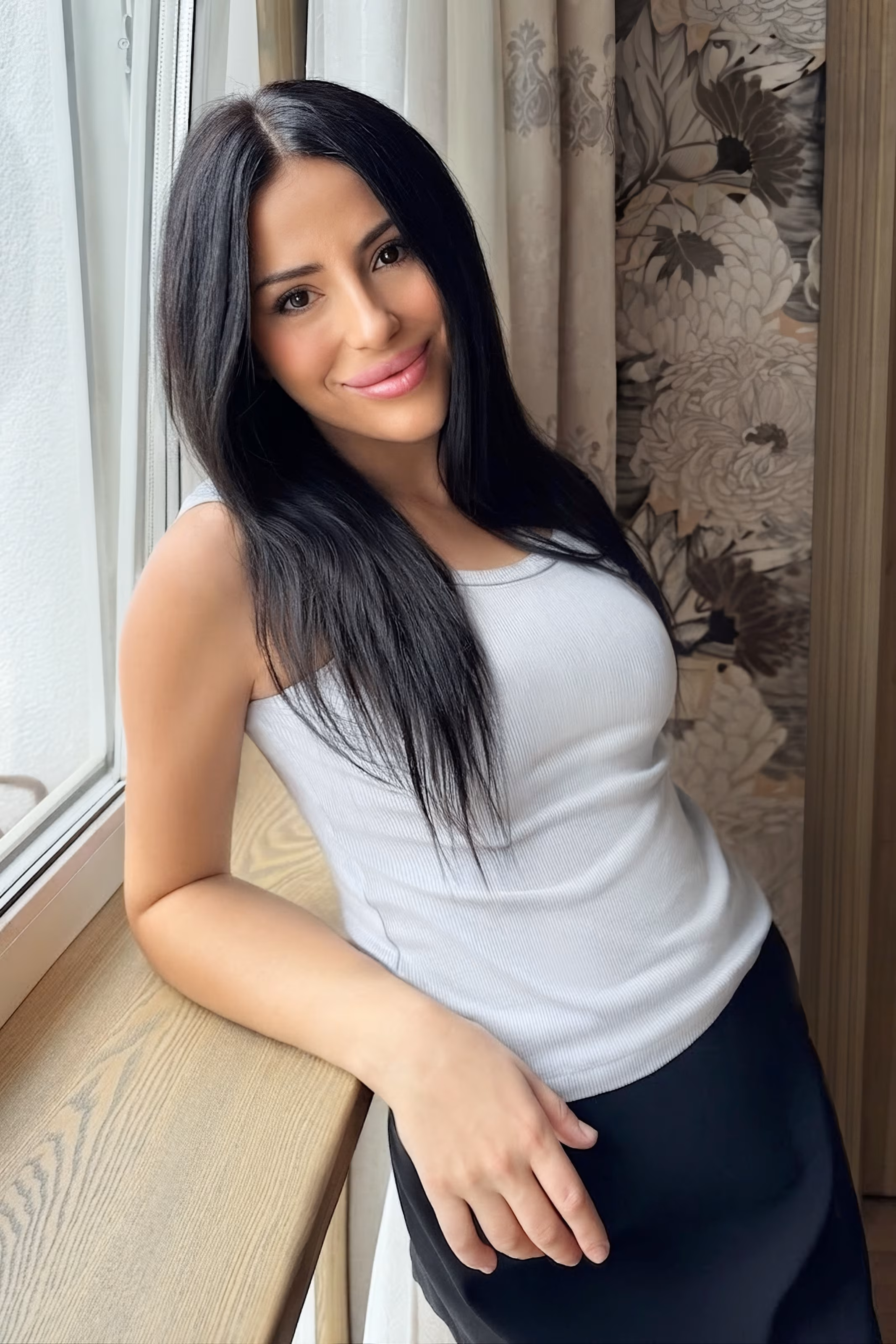 Polina 27 Kyiv  Ukraine Slavic bride who is family oriented