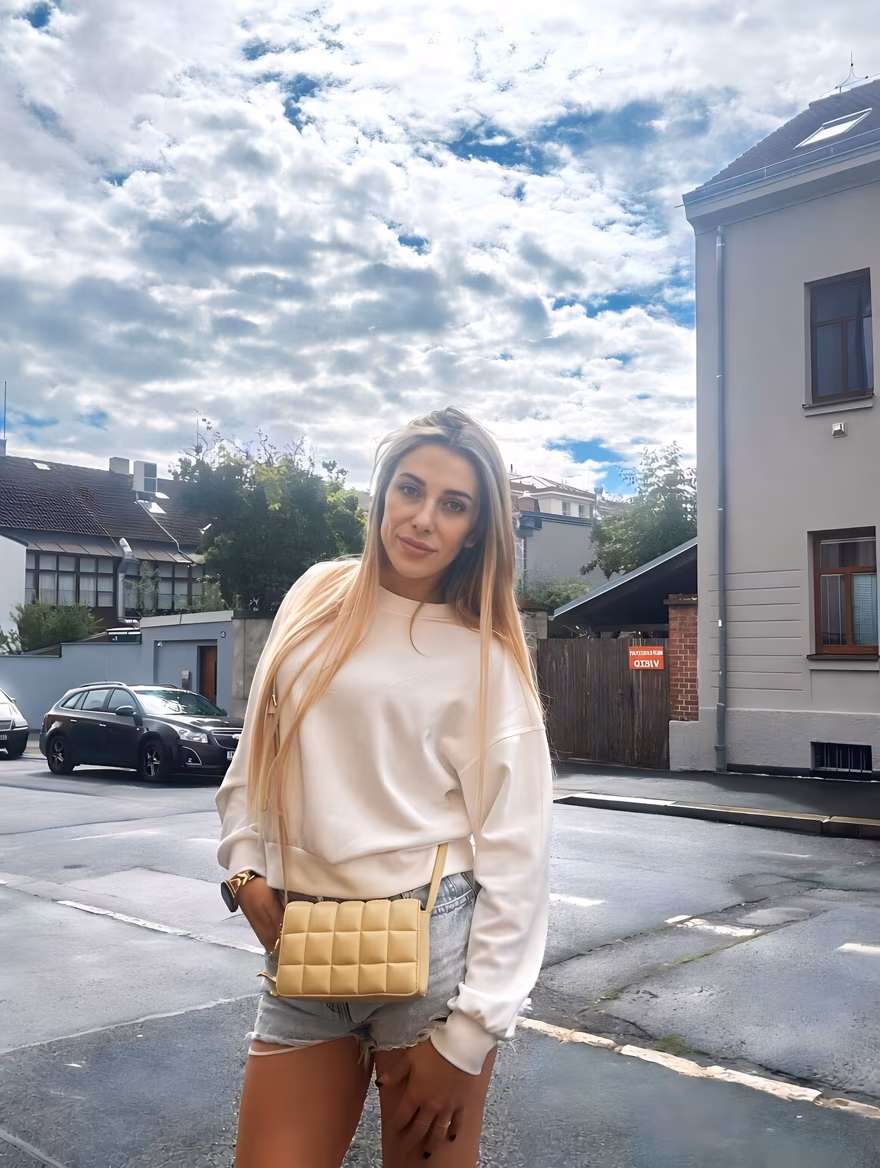 Viktoriia 30 Czech Republic Meet woman Viktoriia