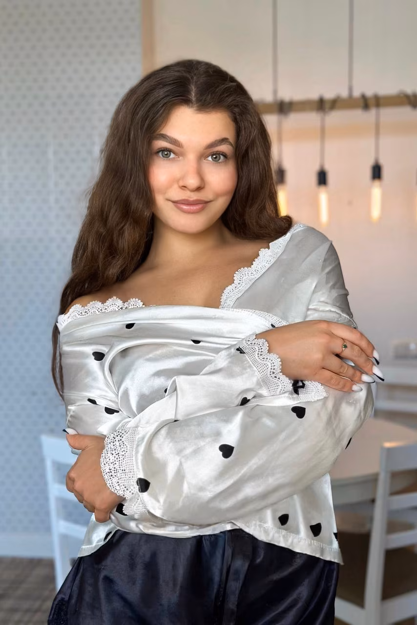 Darina 23 Kyiv Ukraine Elegant bride looking for a man from abroad