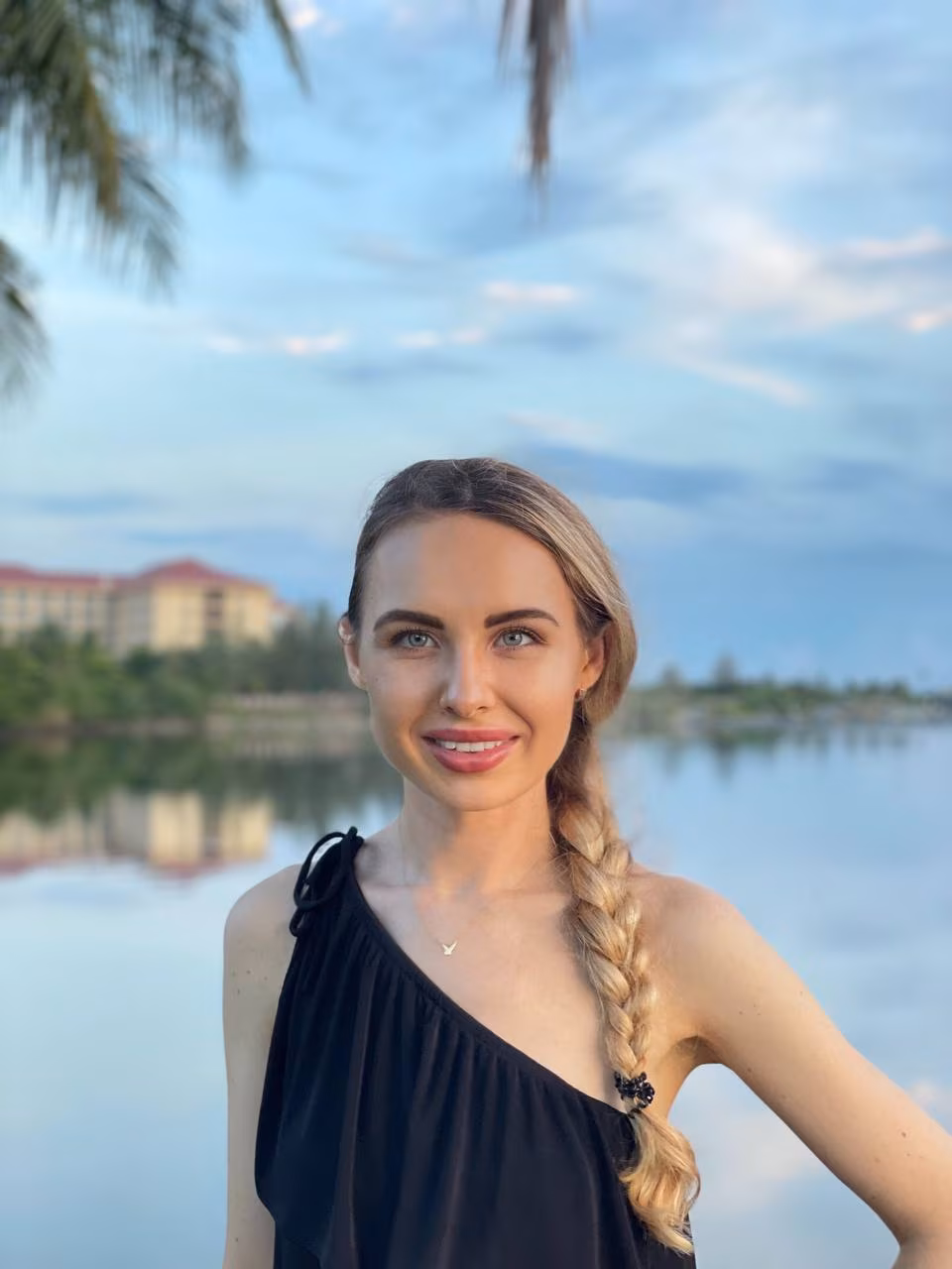 Anna 30 Ukraine Serious dating Anna