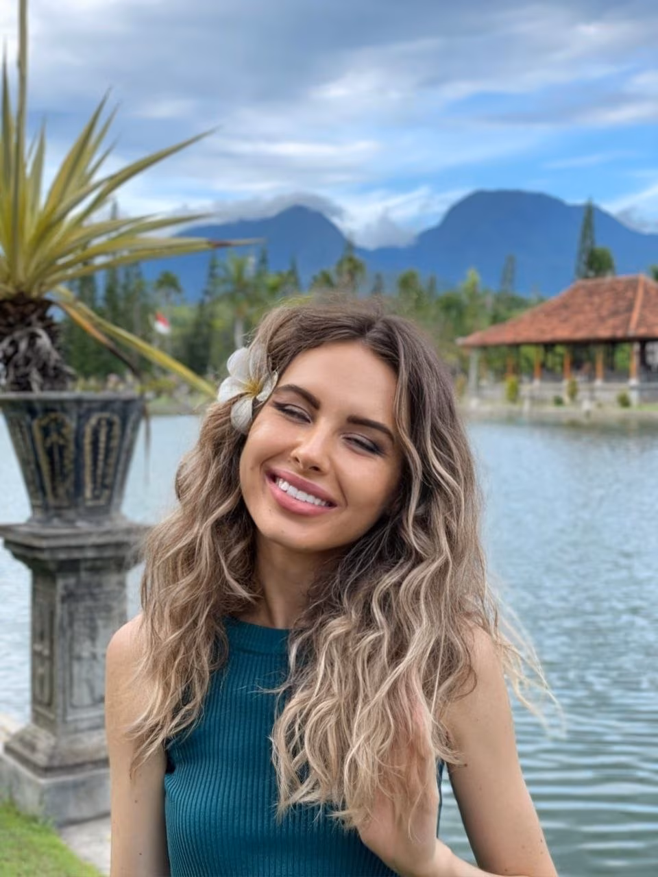 Anna 30 Ukraine Date single Anna