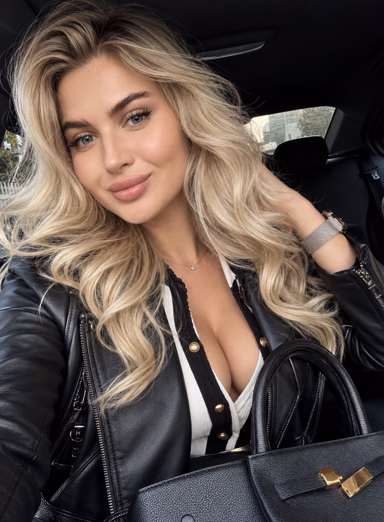Karyna 26 Austria Date single Karyna