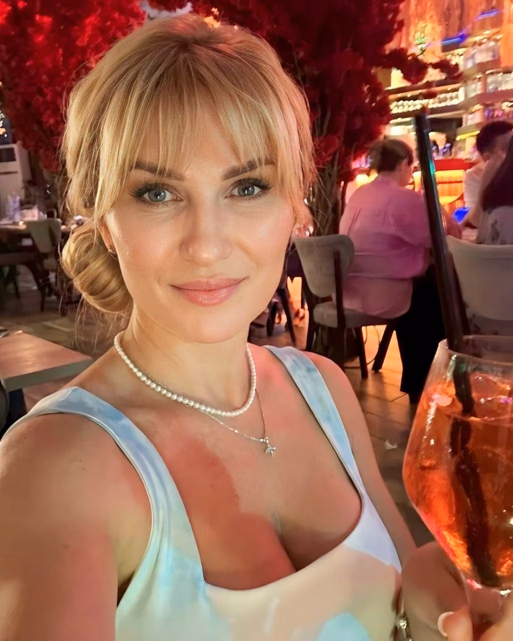 Irina 44 Prague Czech Republic Lovely lady looking for a faithful man for love and family
