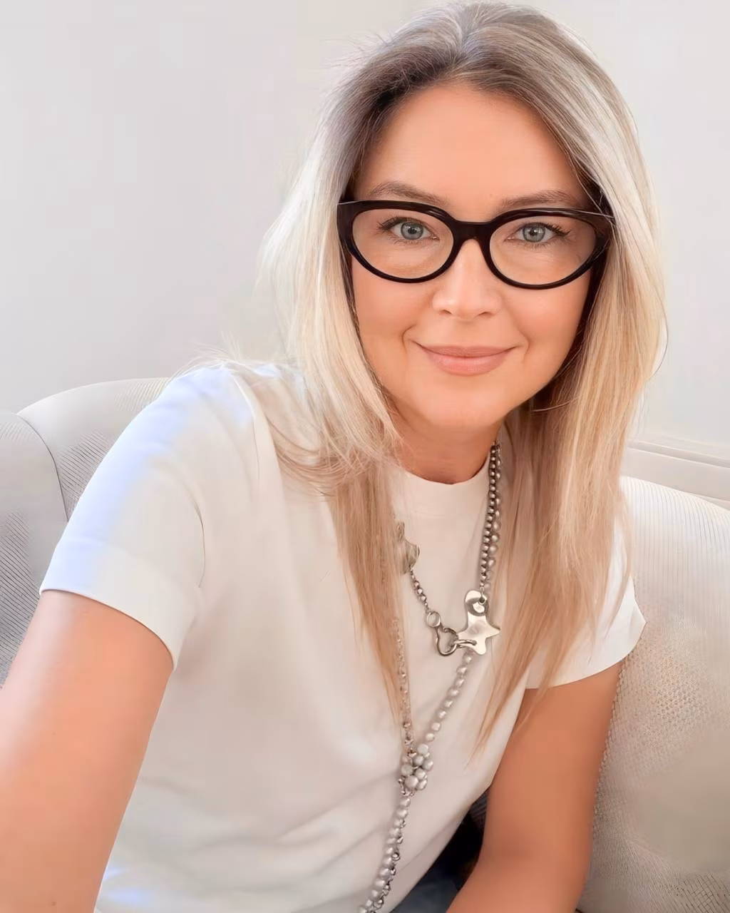 Yulia 51 Grenoble France Lovely lady looking gentleman for lifelong partnership