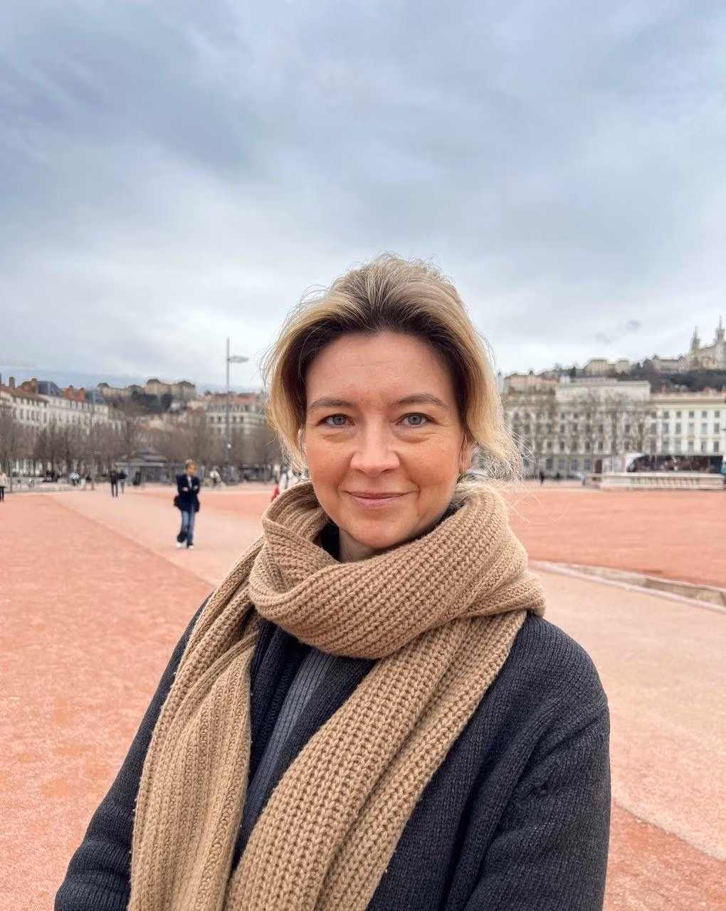 Yulia 51 Grenoble France Lovely lady looking gentleman for lifelong partnership
