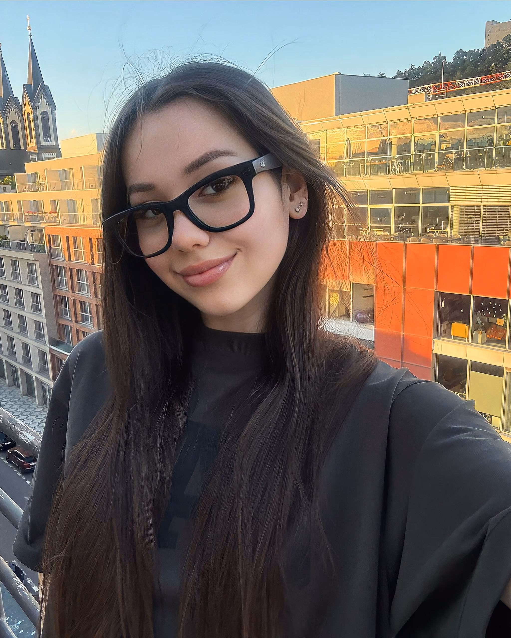 Yelyzaveta 18 Mukacheve Ukraine Single and looking for a lady? I’ll make sweet tea!