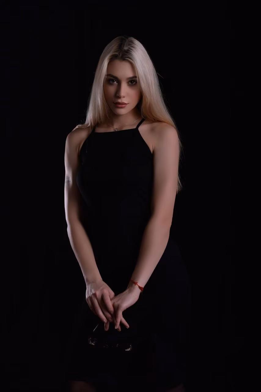 Olga 25 Russia Meet woman Olga