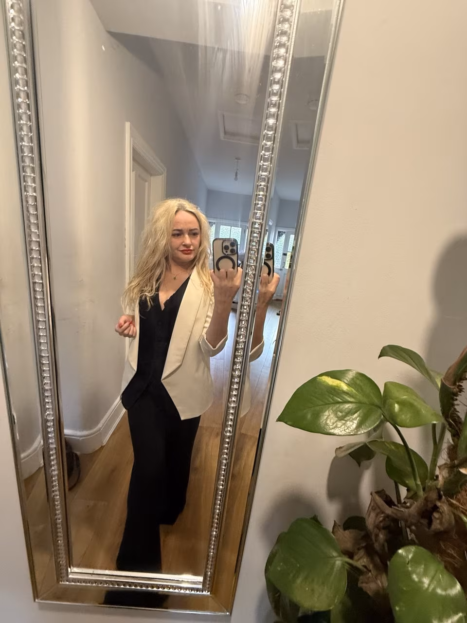 Iryna 40 Ireland Romance and serious intentions Iryna