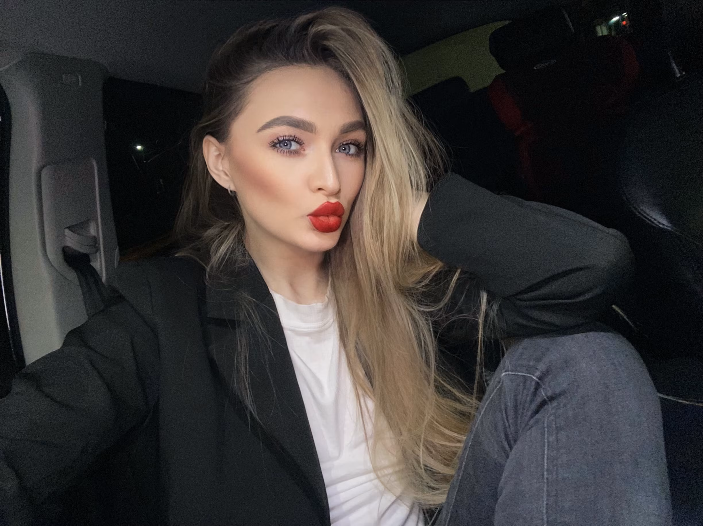 Karina 33 Kyiv Ukraine Would you be mine?