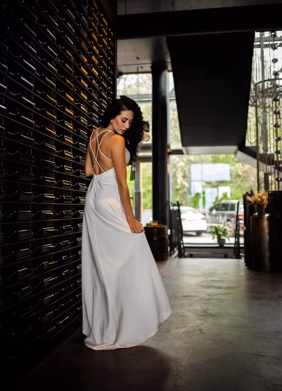 Anna benefits to dating european man