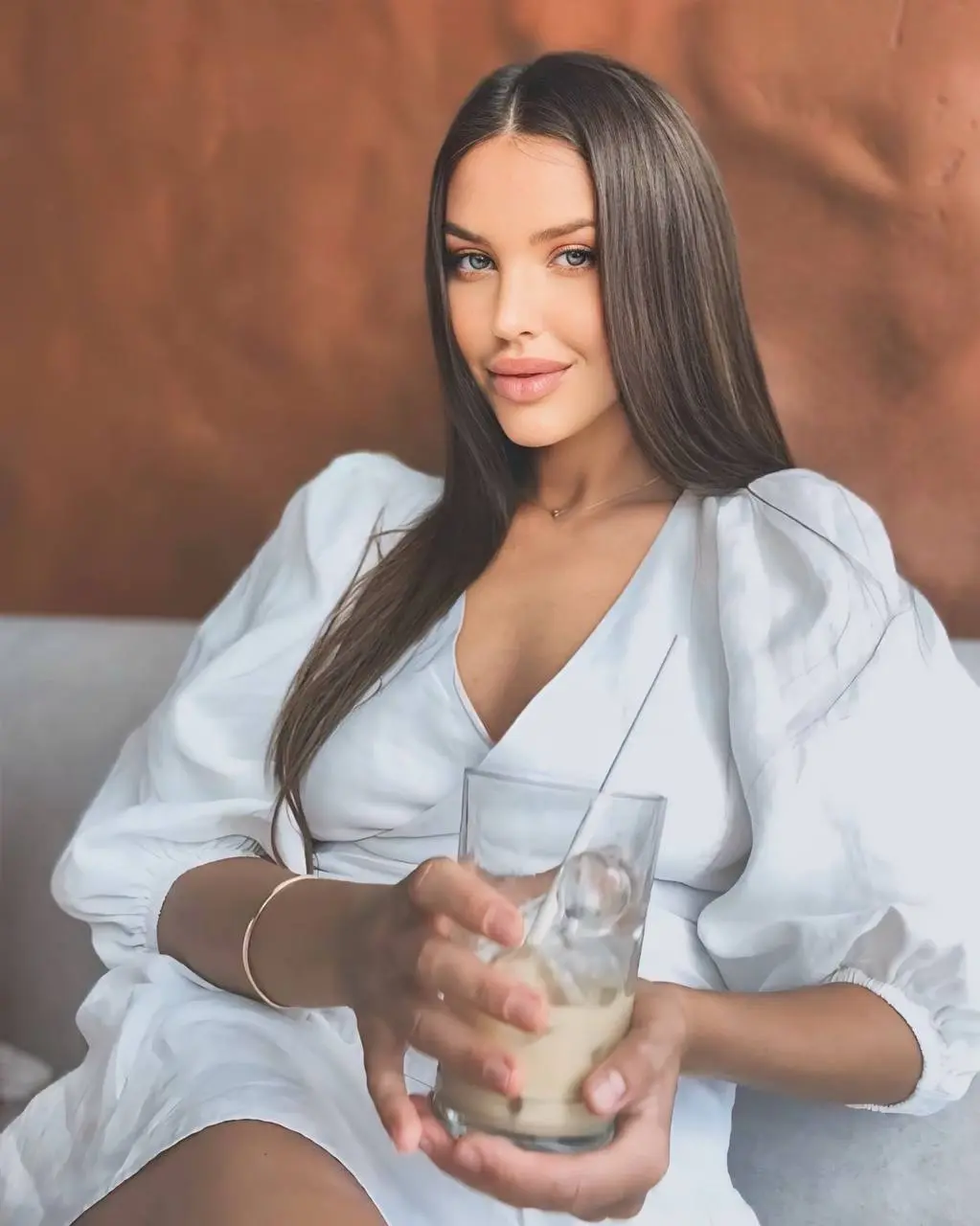 Ilona dating a czech republic man