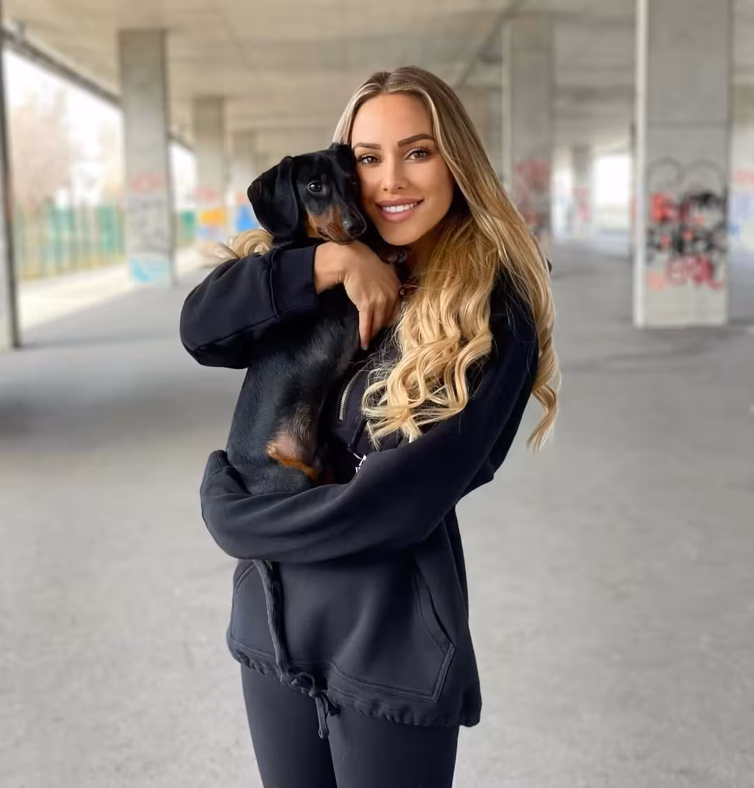 Vanessa european dating app