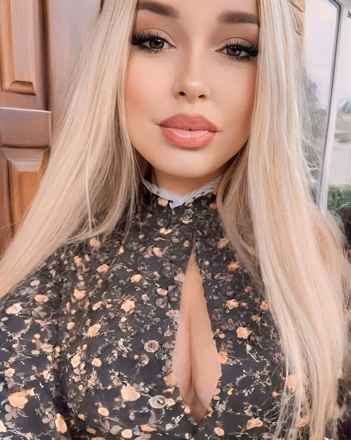 Violetta european kiss dating site