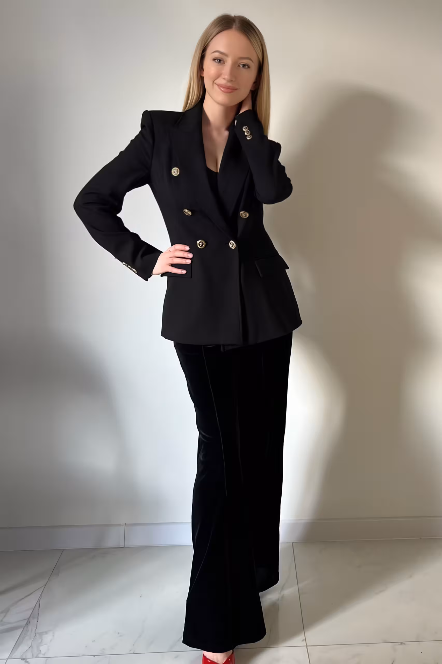 Inna foreign bride show